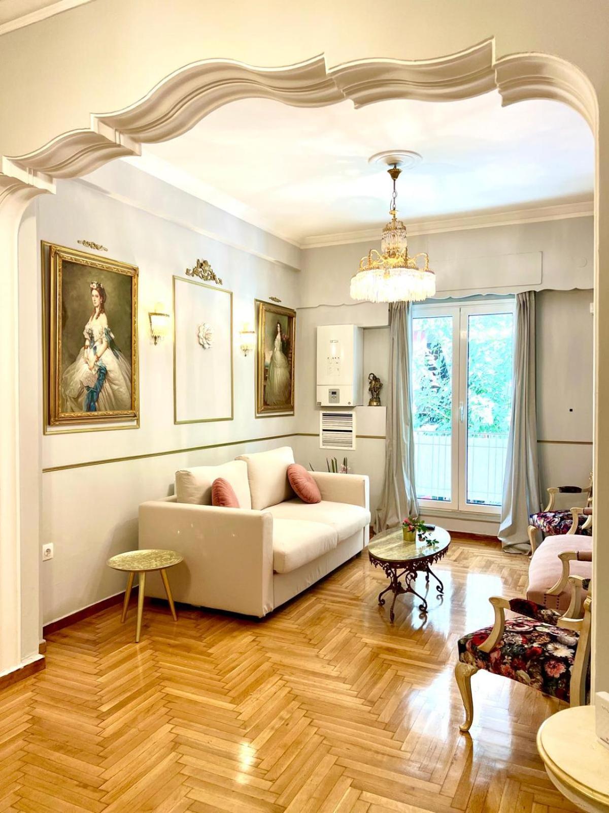 Ferienwohnung Charming Mini-Palace In Colorful Exarhia Area Athen Exterior foto